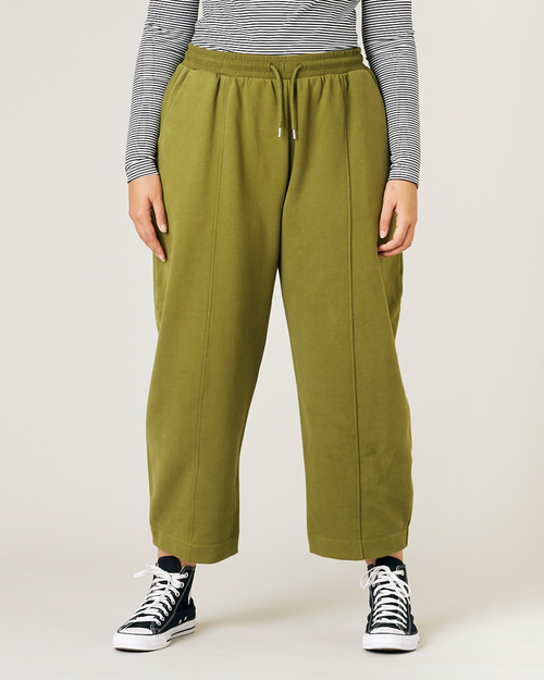 model wears avocado jersey fleece jenny trousers front