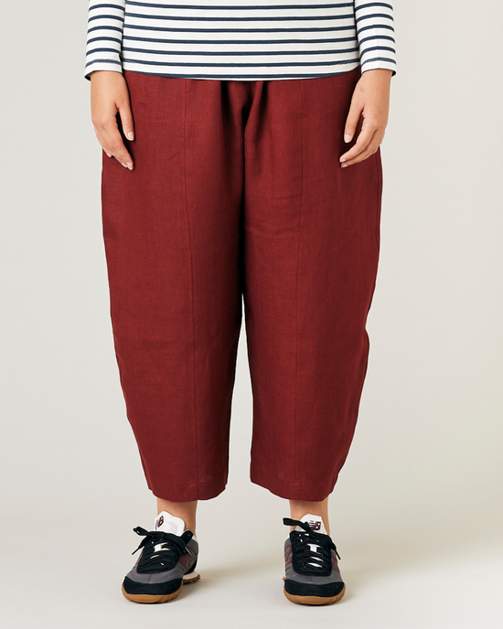 model wears brick linen mabel trousers front