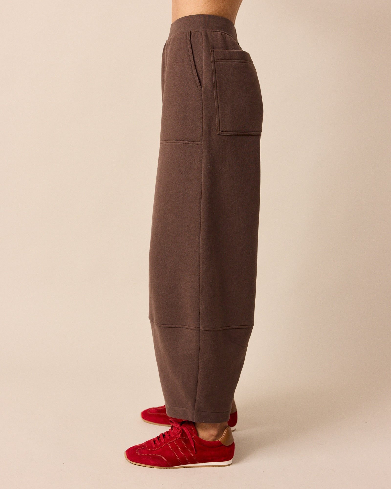 Pascale Chocolate Fleeceback Jersey Trousers – Beyond Nine