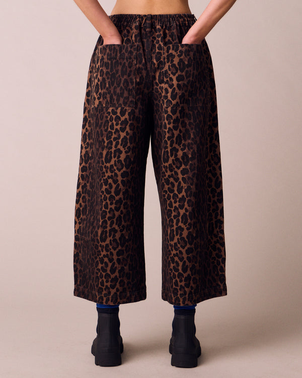 model wears bonnie dark leopard denim jeans  back