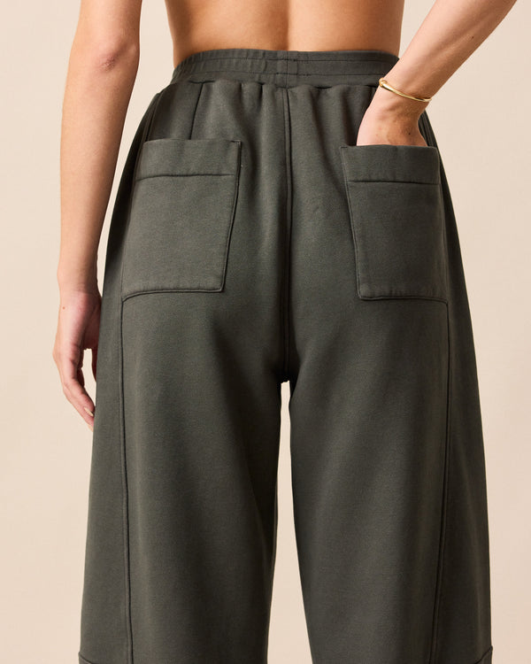 model wears lyra pumice fleeceback jersey trousers