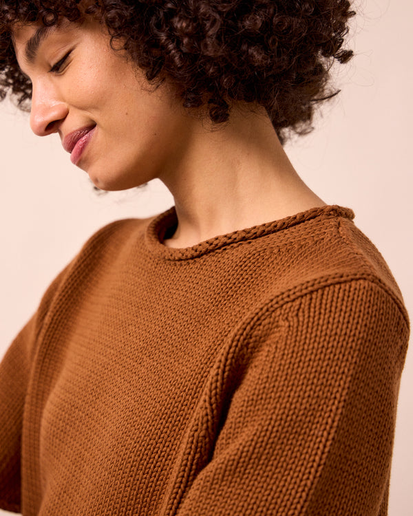model wears bailey tobacco knitted t shirt