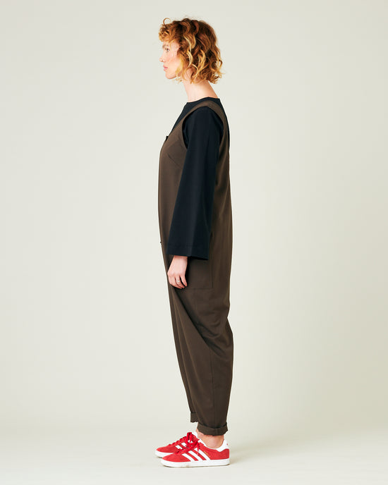 model wears cocoa cotton jersey poppy jumpsuit