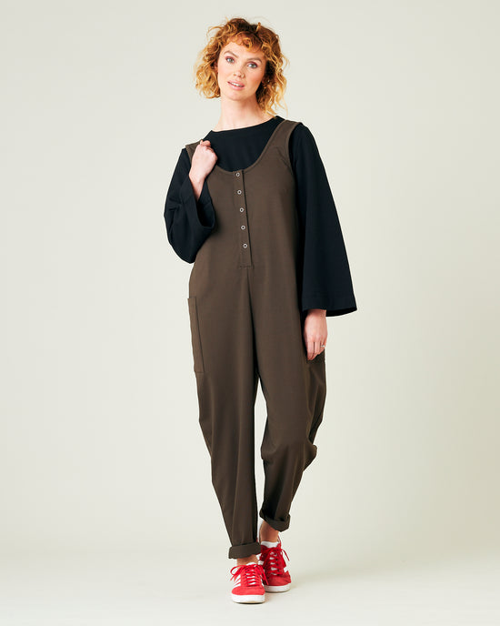 model wears cocoa cotton jersey poppy jumpsuit