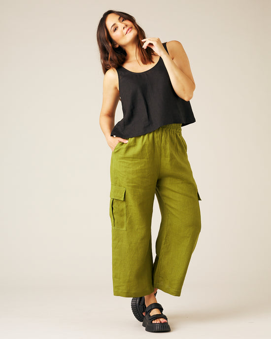 pregnant model wears pea pod linen trousers