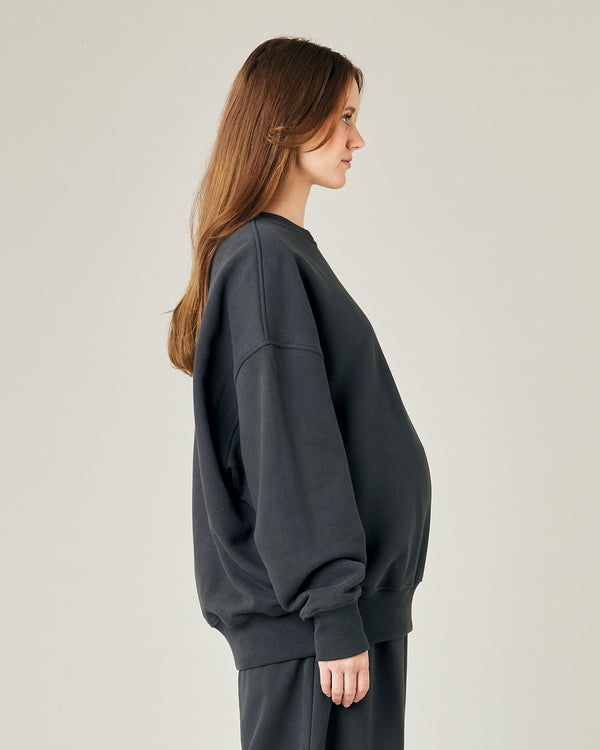 pregnant model wears slate jersey riley jumper