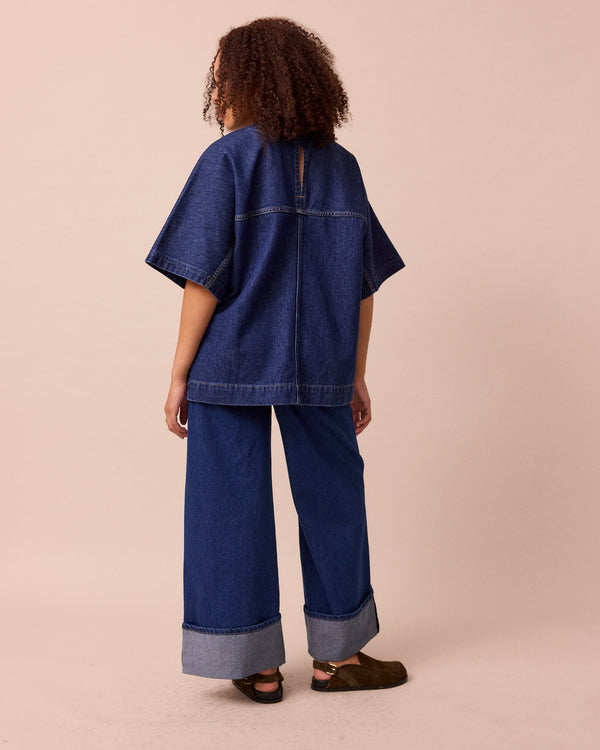 model wears deedee mid blue wash denim t shirt