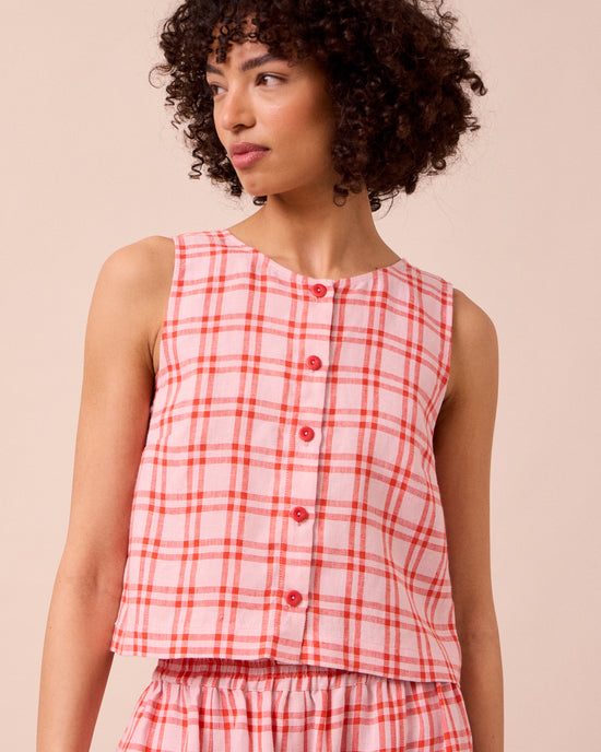 model wears elodie rosa plaid linen top