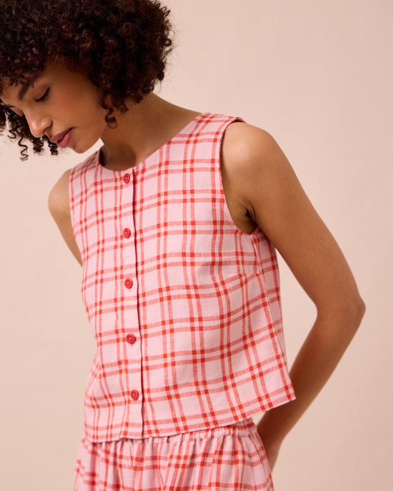 model wears elodie rosa plaid linen top