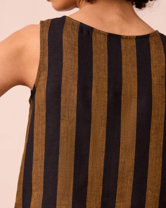 model wears esmerust stripe linen top