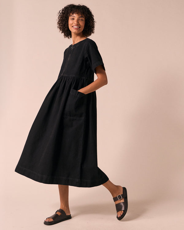 model wears kera black denim dress