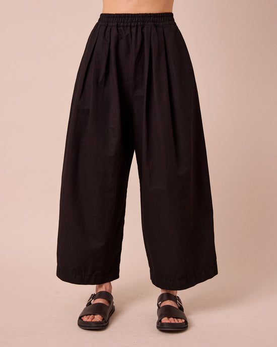 layne black cotton linen trousers front