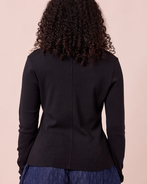 model wears lila true black jersey top