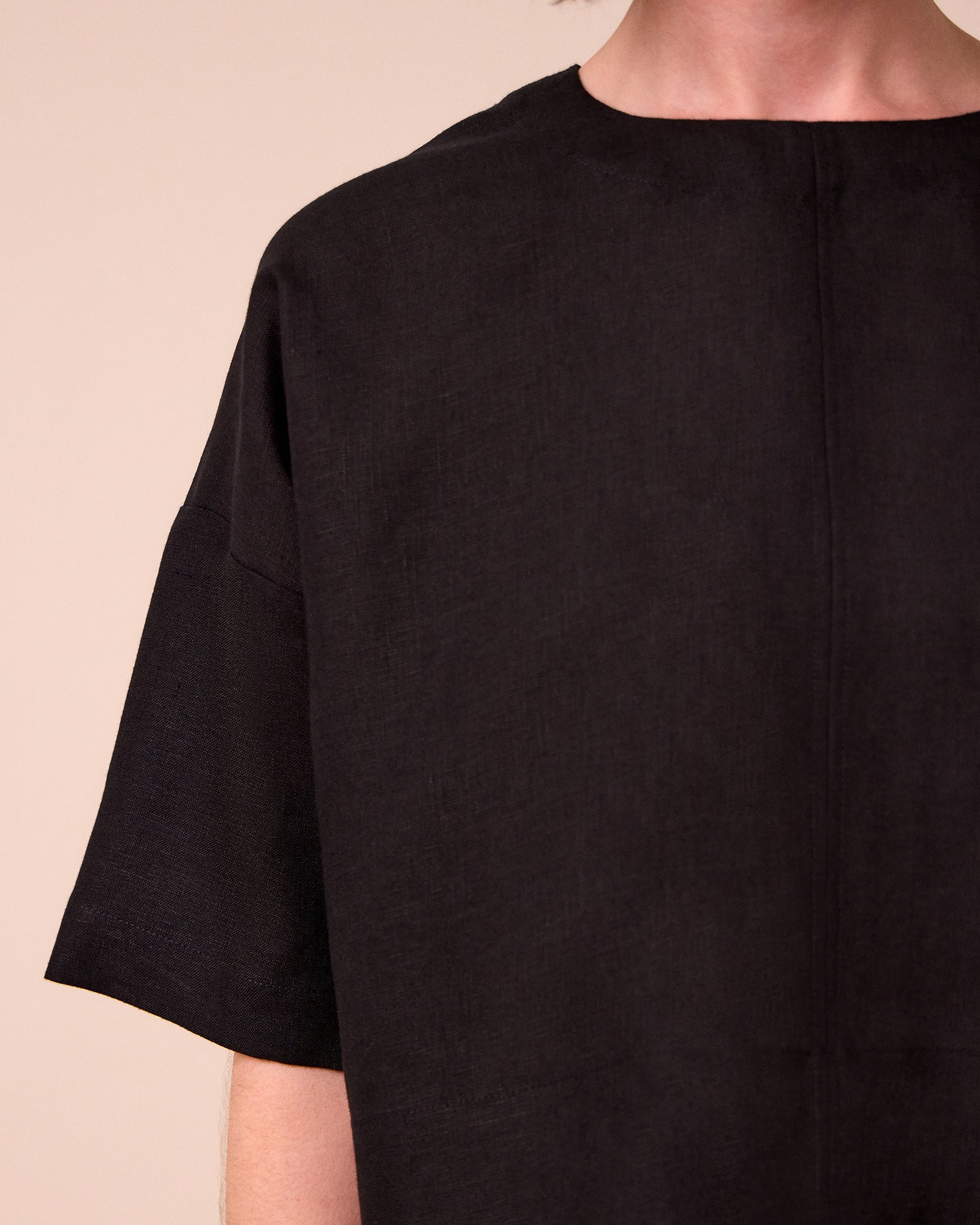 Lisa Black Linen Top – Beyond Nine