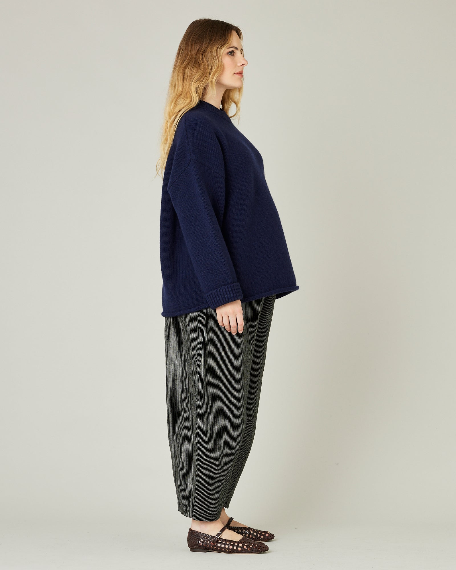 M _ (NAVY)Daisy Stripe Linen Trousers (6131004) main image 1