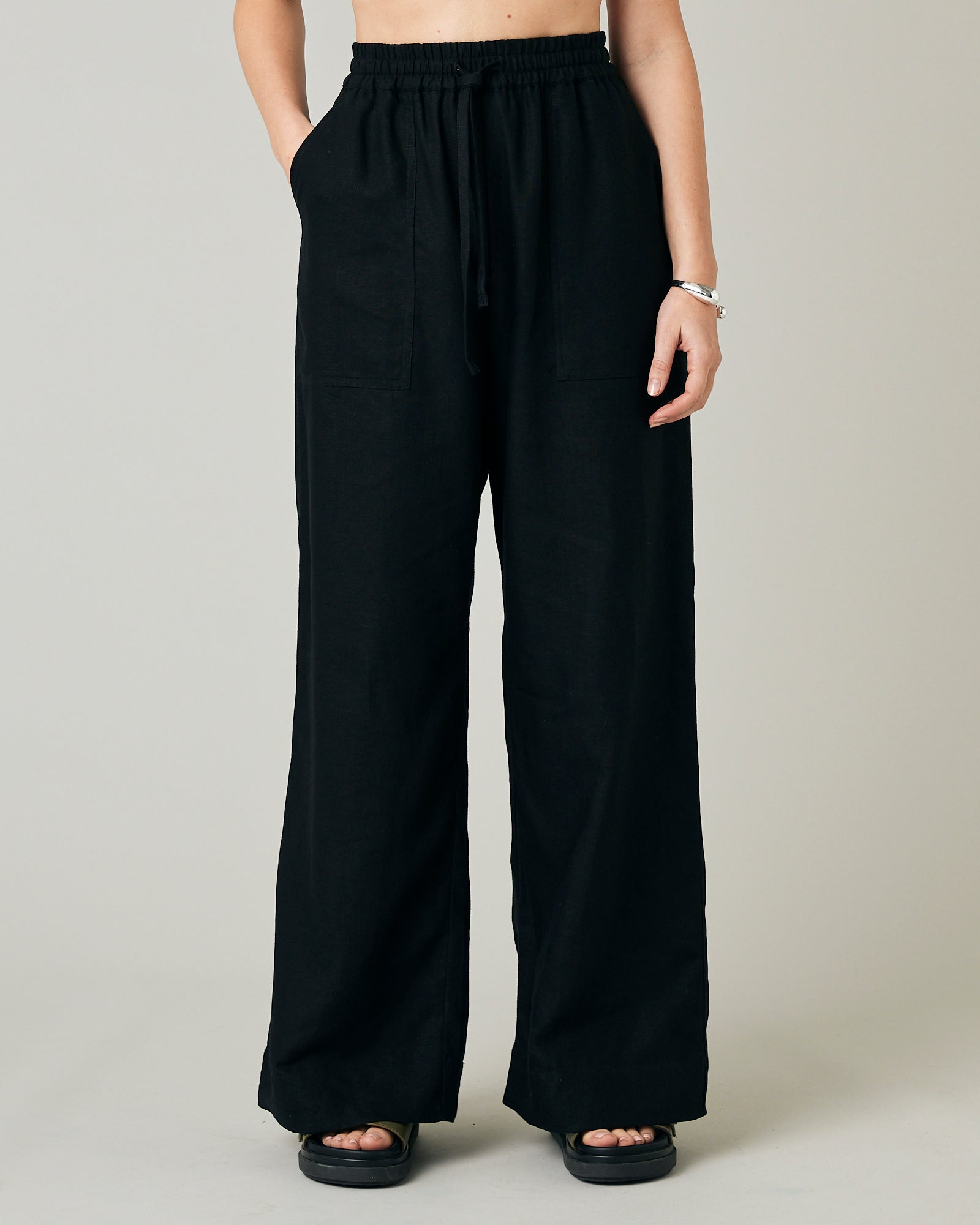 Lexi Black Linen Trousers – Beyond Nine