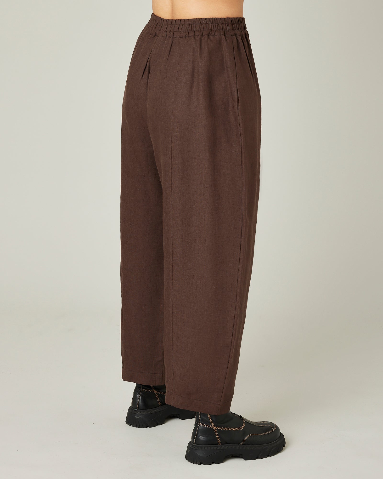 Mabel Chocolate Linen Trousers – Beyond Nine