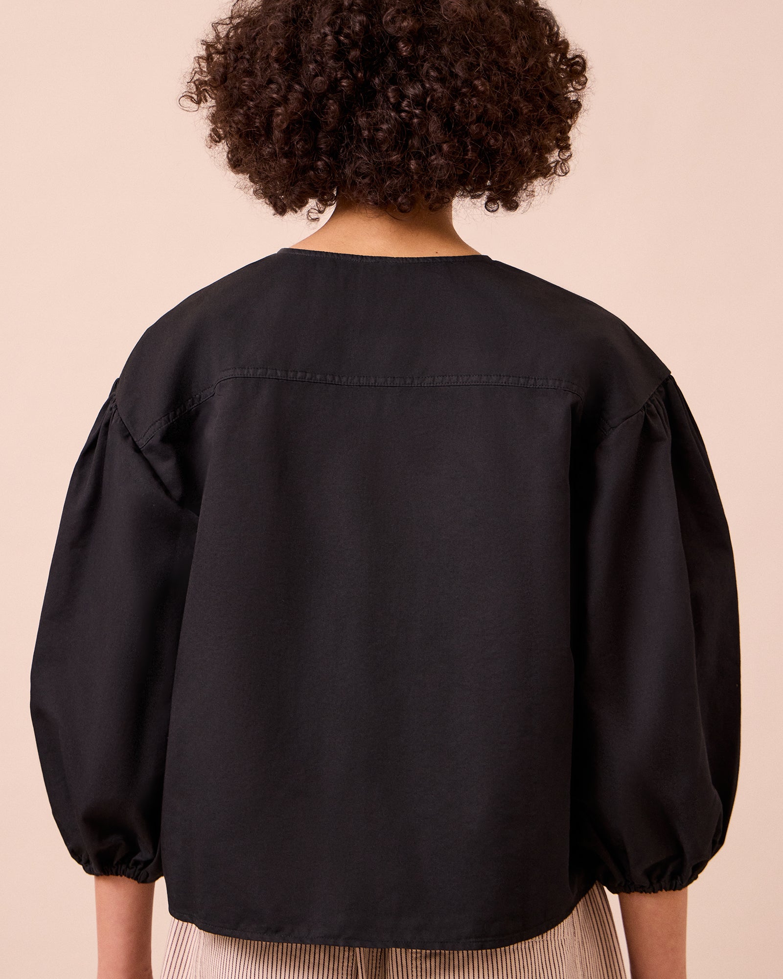 Lisa Black Linen Top – Beyond Nine
