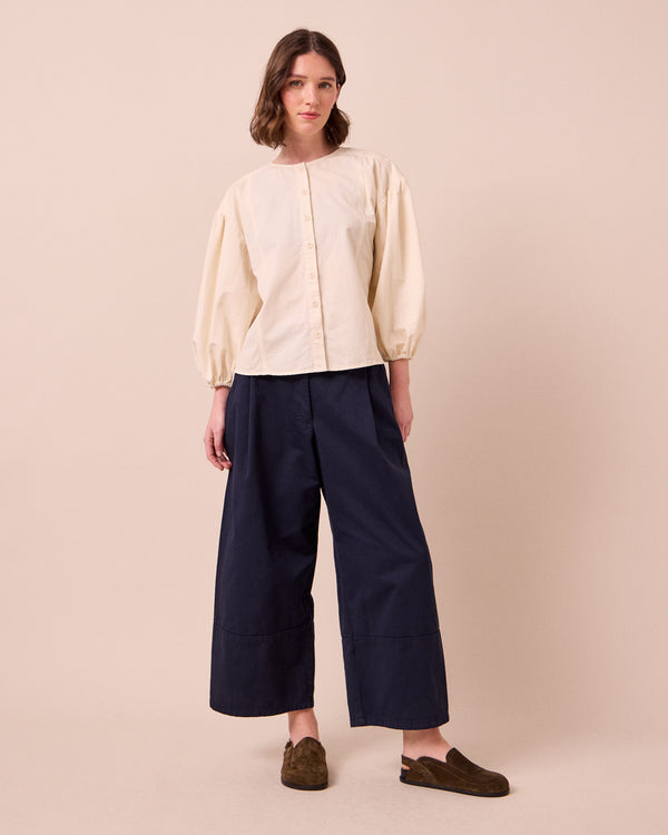 model wears miley bone cotton linen shirt