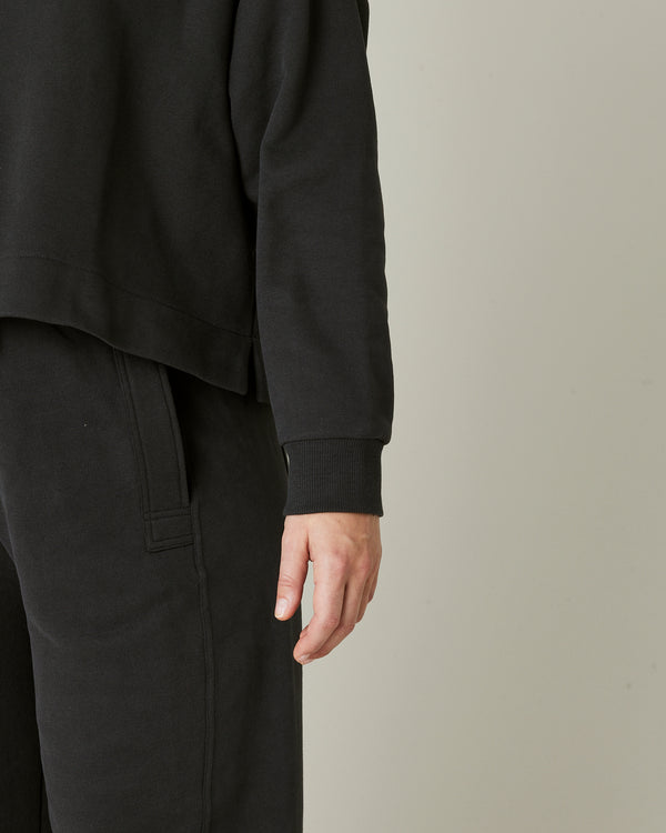 pregnant model wears slate jersey noa jumper