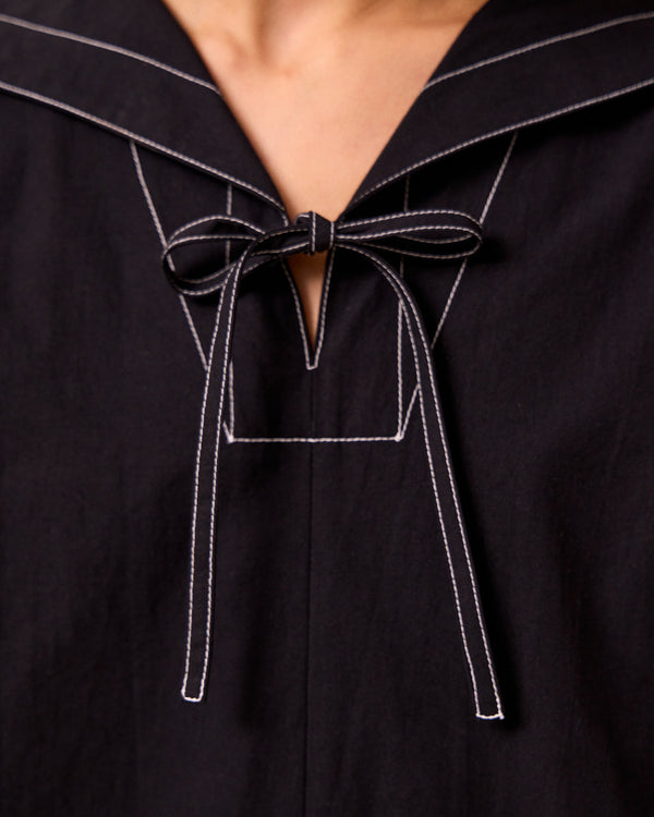 model wear sylvia black cotton dress