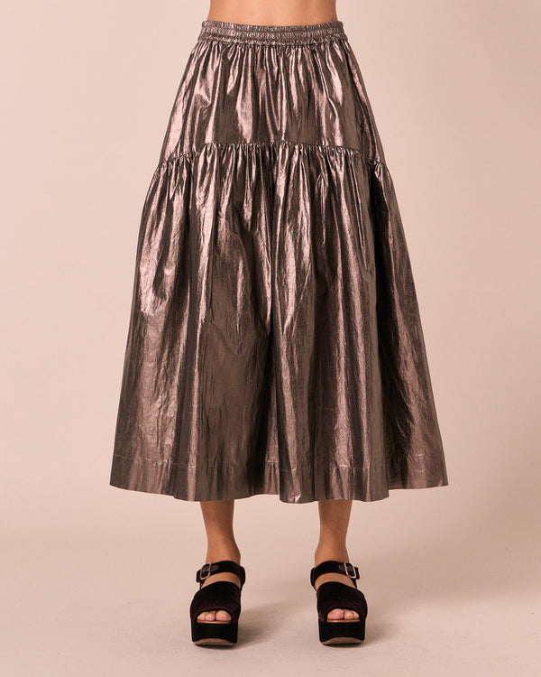 model wears alia pewter metallic linen skirt