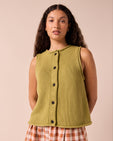 model wears tia gree knitted vest 