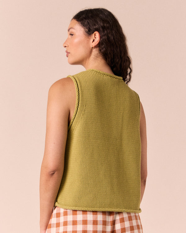model wears tia gree knitted vest 