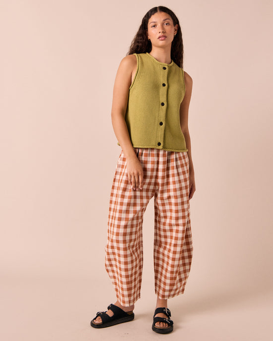 model wears tia gree knitted vest 