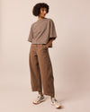model wear tori caramel trousers right