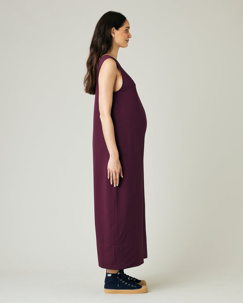 pregnant model wears summer wine jersey vivienne jumpsuit