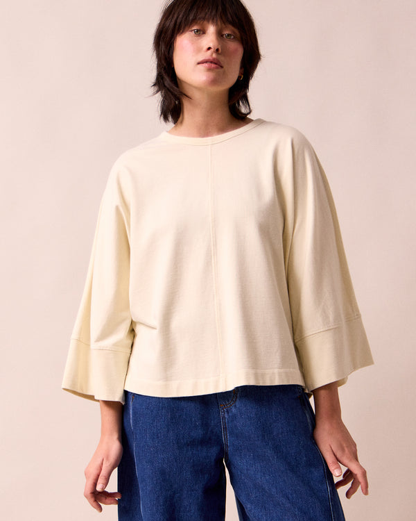 model wears yuna bone jersey top